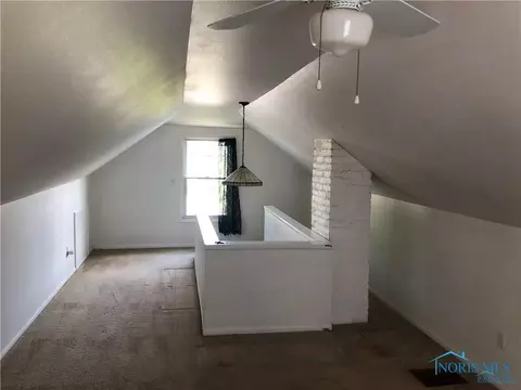 613 Falcon Rd, Toledo, OH 43607 photo 9