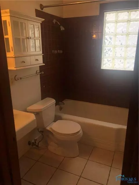 613 Falcon Rd, Toledo, OH 43607 photo 6