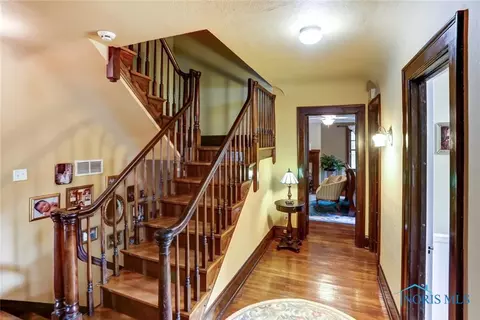 2102 Shenandoah Rd, Toledo, OH 43607 photo 20