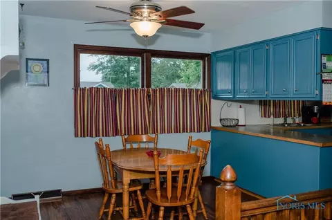 745 Pine St, Wauseon, OH 43567 photo 8