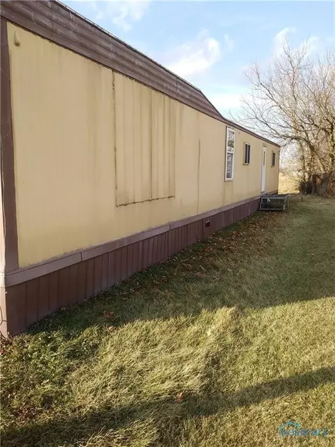 729 E Jackson St, West Unity, OH 43570 photo 6