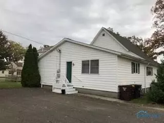 927 E 2nd St, Ottawa, OH 45875 photo 2