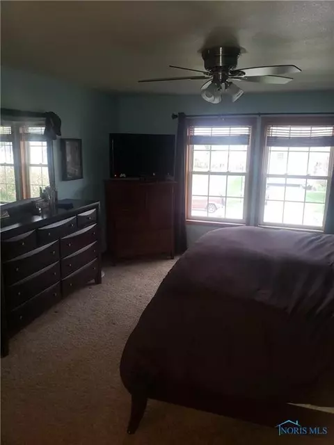 5676 Bermuda Dr, Walbridge, OH 43465 photo 11