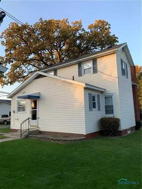326 E Maple St, Deshler, OH 43516 photo 3