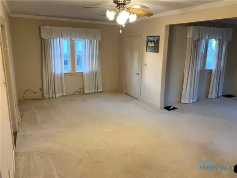 326 E Maple St, Deshler, OH 43516 photo 7