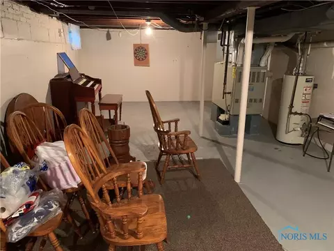 326 E Maple St, Deshler, OH 43516 photo 16