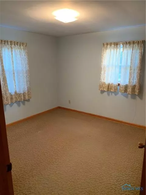 326 E Maple St, Deshler, OH 43516 photo 14