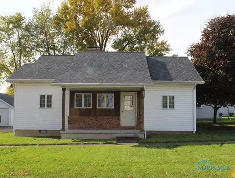 205 N Main St, Edon, OH 43518 photo 2