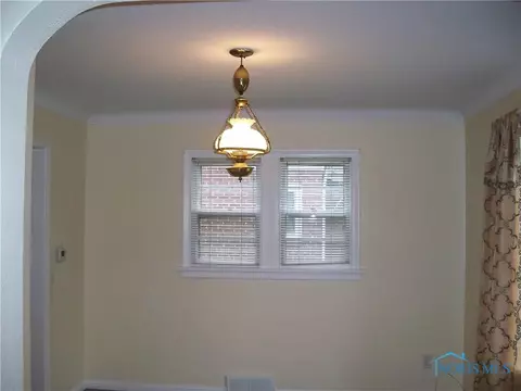 834 Cuthbert Rd, Toledo, OH 43607 photo 7