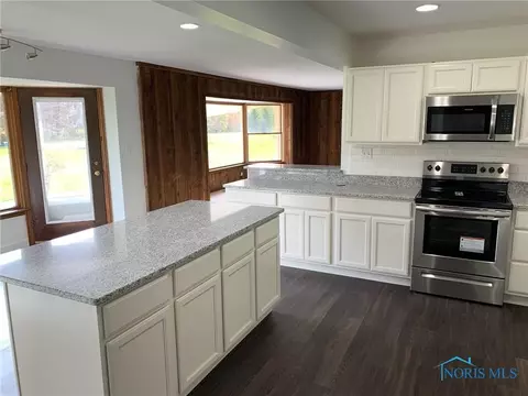 110 Pine Ln, Bryan, OH 43506 photo 8