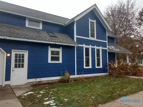 332 E John St, Maumee, OH 43537 photo 2