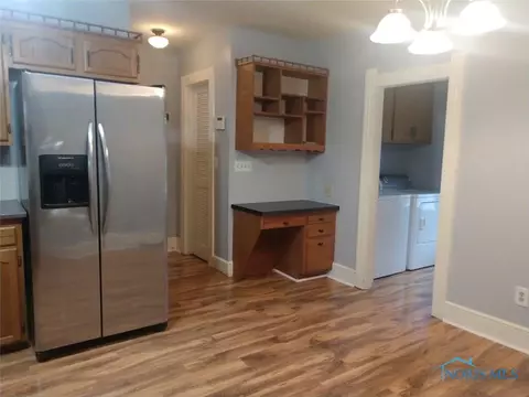 332 E John St, Maumee, OH 43537 photo 6