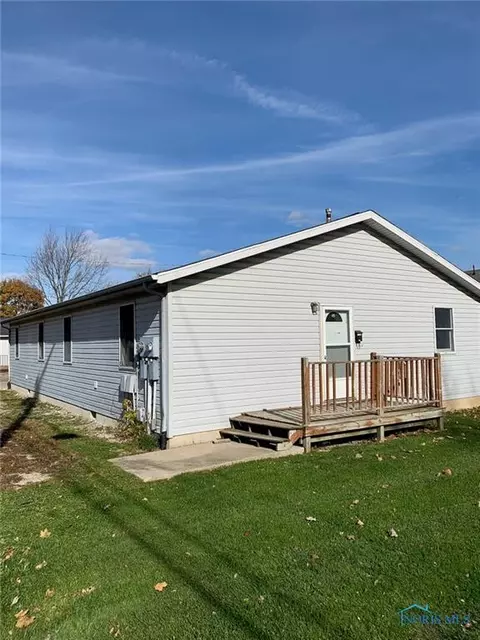 115 E Holden St, Bryan, OH 43506 photo 1