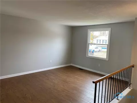 406 Heathshire Dr, Toledo, OH 43607 photo 11