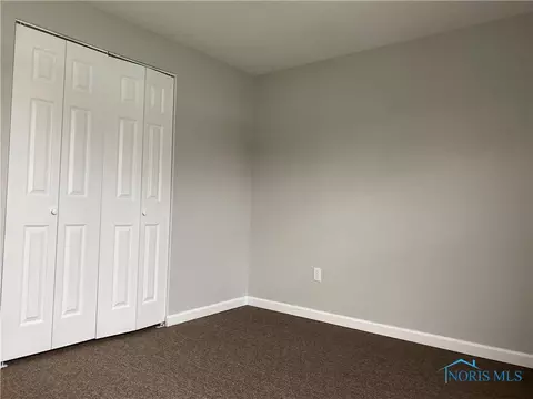 406 Heathshire Dr, Toledo, OH 43607 photo 13