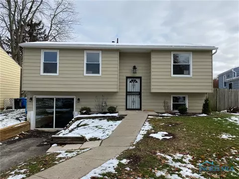406 Heathshire Dr, Toledo, OH 43607 photo 1