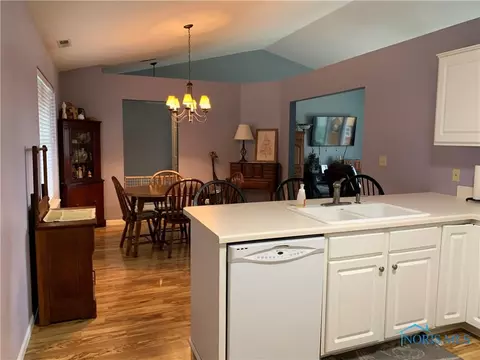 219 Gary Dr, Bryan, OH 43506 photo 5