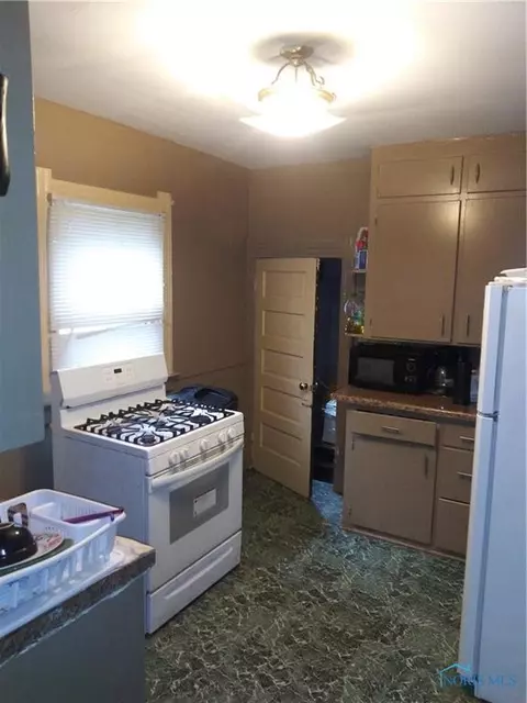 543 Everett St, Toledo, OH 43608 photo 2