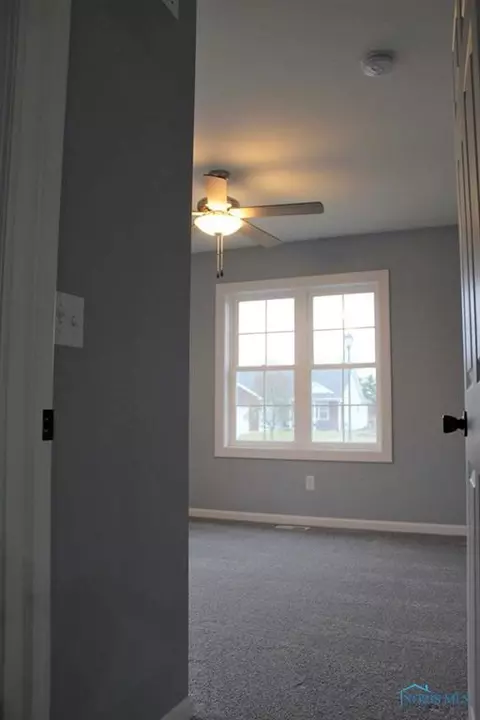 12 Cascade Ln, Delta, OH 43515 photo 5