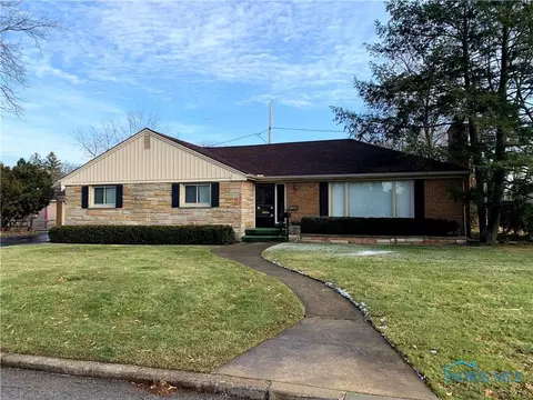 708 E Carisbrook Dr, Maumee, OH 43537 photo 32