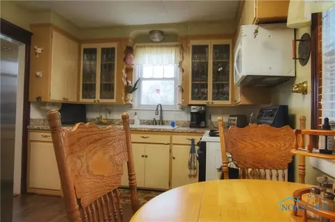 226 E William St, Maumee, OH 43537 photo 14