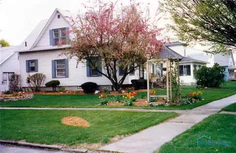 226 E William St, Maumee, OH 43537 photo 2