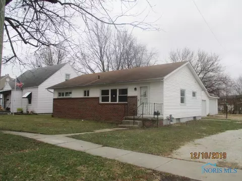 801 Cherry, Genoa, OH 43430 photo 2