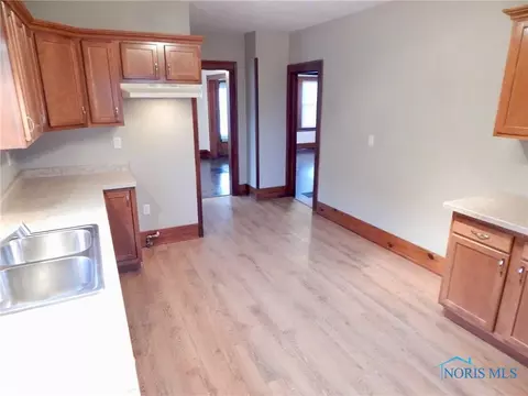 135 Beaver St, Mcclure, OH 43534 photo 5