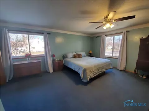 207 Monroe St, Delta, OH 43515 photo 9