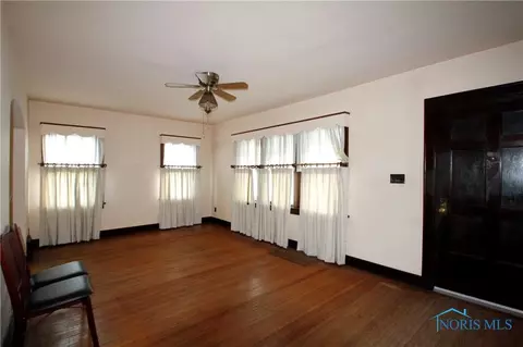 1104 Mackow Dr, Toledo, OH 43607 photo 5