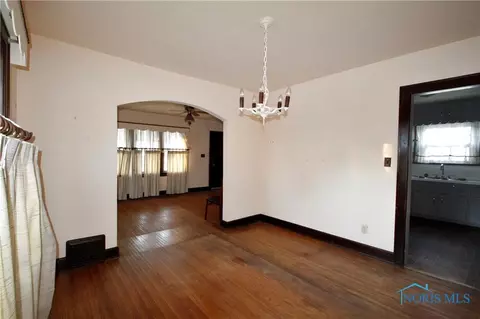 1104 Mackow Dr, Toledo, OH 43607 photo 7