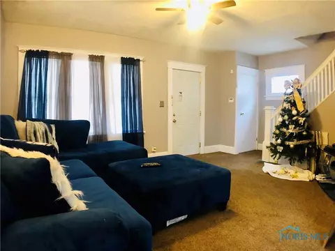 909 Evesham Ave, Toledo, OH 43607 photo 3