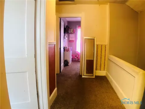 909 Evesham Ave, Toledo, OH 43607 photo 15