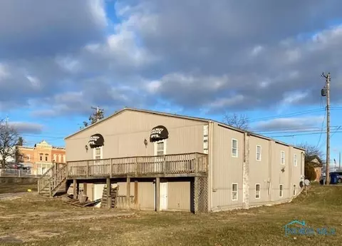 110 S High St, West Unity, OH 43570 photo 2