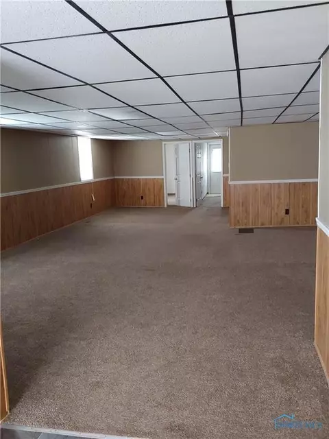 110 S High St, West Unity, OH 43570 photo 5