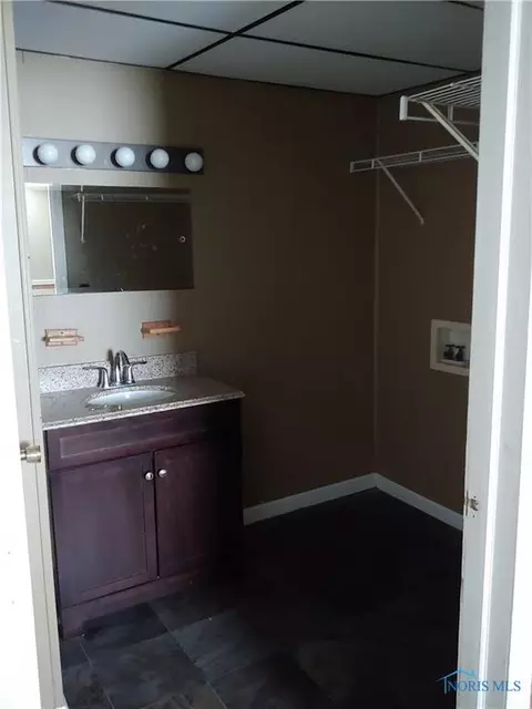 110 S High St, West Unity, OH 43570 photo 9