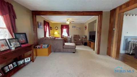 524 Ash St, Willard, OH 44890 photo 5