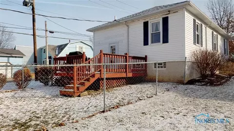 524 Ash St, Willard, OH 44890 photo 2