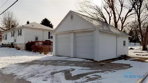 524 Ash St, Willard, OH 44890 photo 3