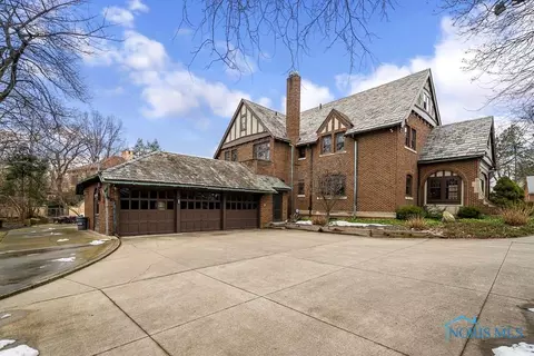 2128 Richmond Rd, Toledo, OH 43607 photo 32