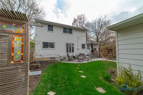 882 Maple Ln, Waterville, OH 43566 photo 3
