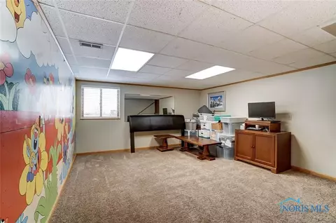 509 Thackeray Rd, Maumee, OH 43537 photo 32