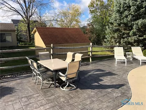 509 Thackeray Rd, Maumee, OH 43537 photo 5