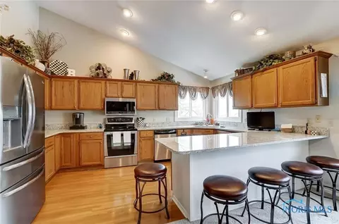 509 Thackeray Rd, Maumee, OH 43537 photo 15