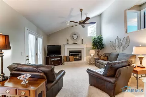 509 Thackeray Rd, Maumee, OH 43537 photo 7