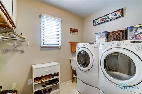 509 Thackeray Rd, Maumee, OH 43537 photo 31