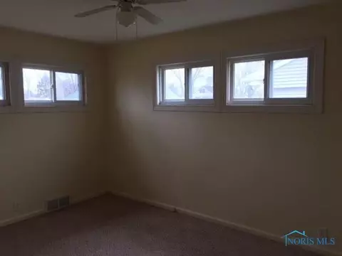 810 S Walnut St, Bryan, OH 43506 photo 8