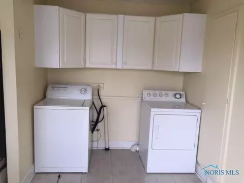 810 S Walnut St, Bryan, OH 43506 photo 10