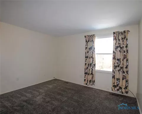 4226 Wickford Point Dr, Toledo, OH 43607 photo 13
