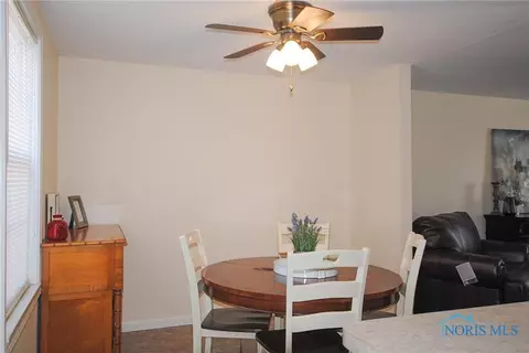 4226 Wickford Point Dr, Toledo, OH 43607 photo 7